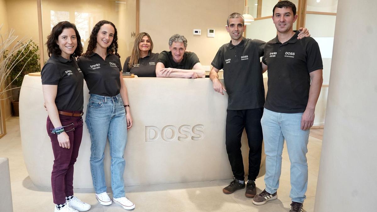 El equipo de profesionales del Centro Médico DOSS, ubicado en la plaza Resines y Olóriz, en el barrio del Antiguo.