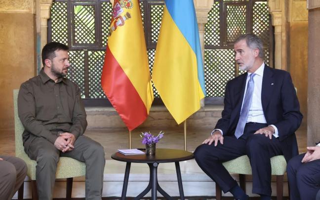 Zelenski y Felipe VI durante la visita del mandatario ucraniano a Granada. / EP Zelenski y Felipe VI durante la visita del mandatario ucraniano a Granada.