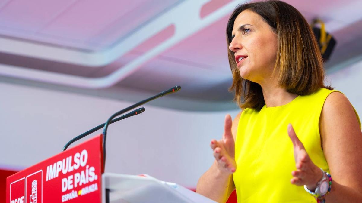 La portavoz del PSOE, Esther Peña.