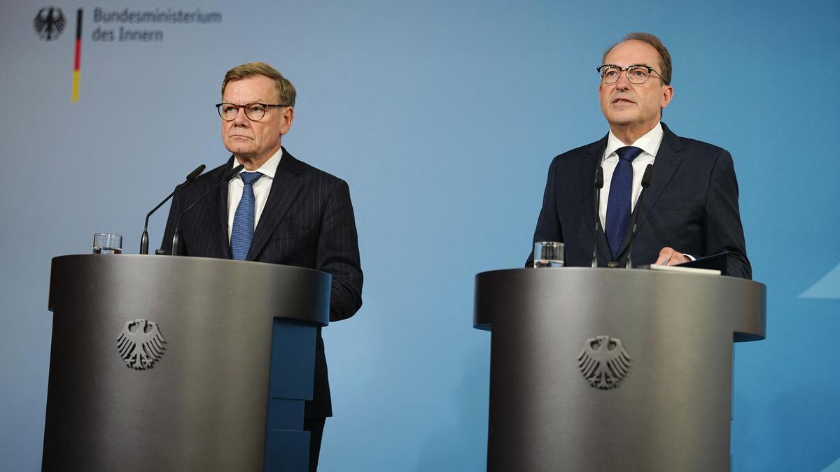 Johann Wadephul, ministro de Asuntos Exteriores de Alemania, y Alexander Dobrindt, ministro del Interior germano.