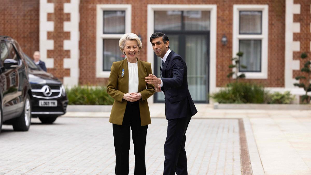 Rishi Sunak se reúne con Ursula von der Leyen.