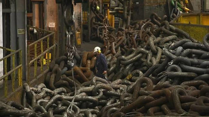 Los eslabones se fabrican y engarzan en las instalaciones de Zorrotzaurre.
