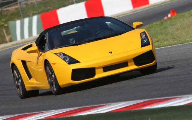 Es posible conducir un Lamborghini en el circuito de Los Arcos de Navarra. / Cedida Es posible conducir un Lamborghini en el circuito de Los Arcos de Navarra.