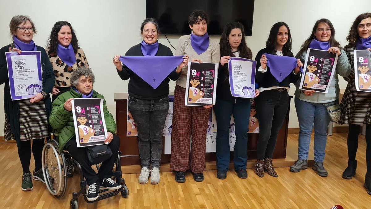 Algunas de las integrantes de la Coordinadora Feminista durante la presentación