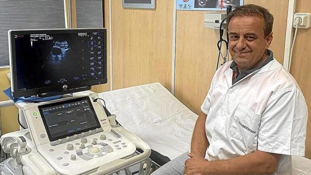 El doctor Javier López.