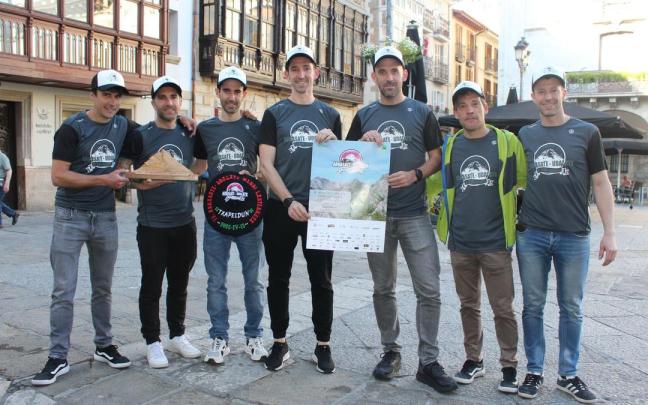 Integrantes de Mondraitz Kirol Kluba, al frente de la organización de la Arrasate-Udalatx.
