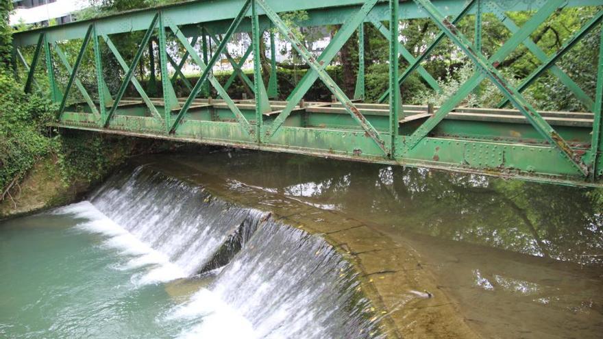Se rehabilitará el puente metálico sobre el río Mañaria.