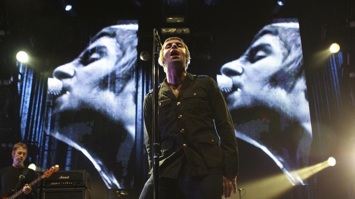 Liam Gallagher en un concierto ofrecido por la banda 'Oasis' en 2008.