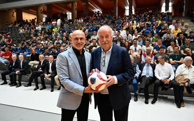 Luis de la Fuente y Vicente del Bosque respaldan este nuevo proyecto Luis de la Fuente y Vicente del Bosque respaldan este nuevo proyecto