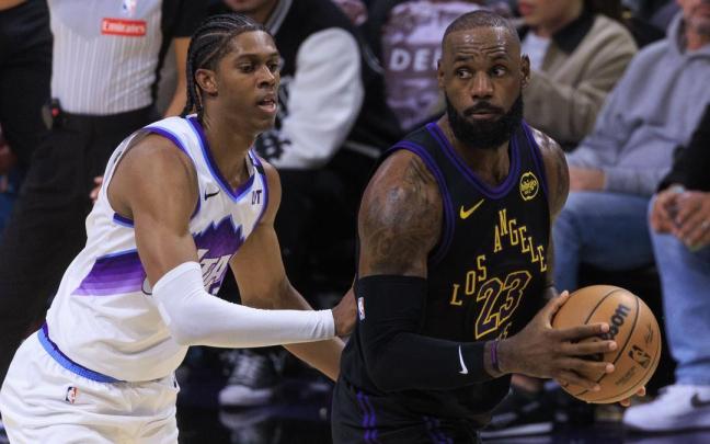 LeBron James, el día en el que se ha convertido en el primer jugador en disputar 23 temporadas de la NBA.