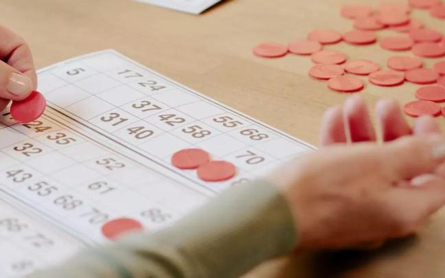 Varios cartones de Bingo.