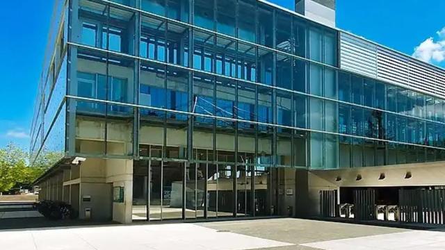 Gasteizko Udalak milioi bat euro inbertituko du udal eraikinetako "funtsezko" bi sistema berritzeko.