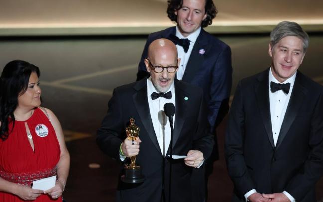 'All The Empty Rooms', mejor corto documental.