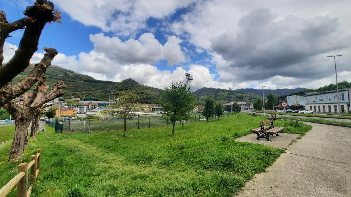 Uno de los recintos vallados se habilitará en las inmediaciones de la zona de campos de fútbol de Garmendipe