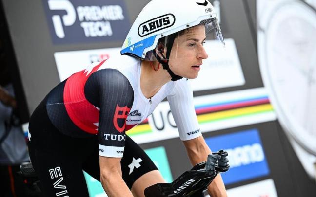 Marlene Reusser repite título en el Mundial contrarreloj de Canadá.