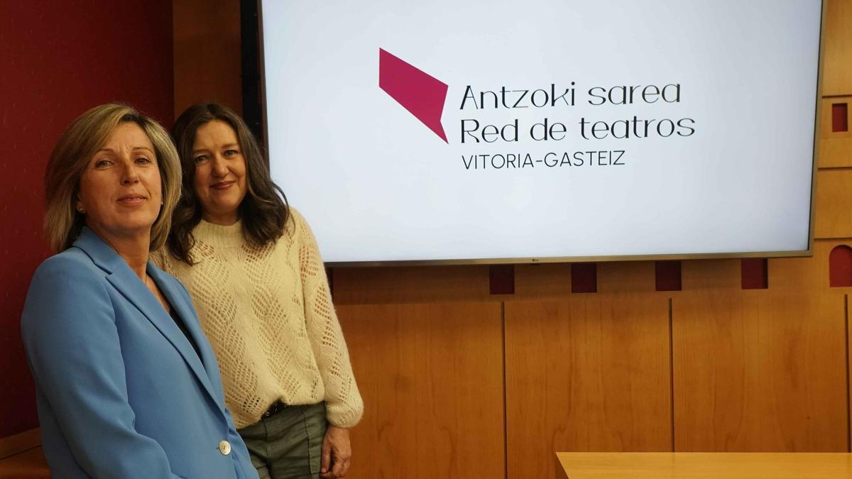 La concejala de Cultura Sonia Díaz de Corcuera y la responsable de la Red, Marta Monfort.