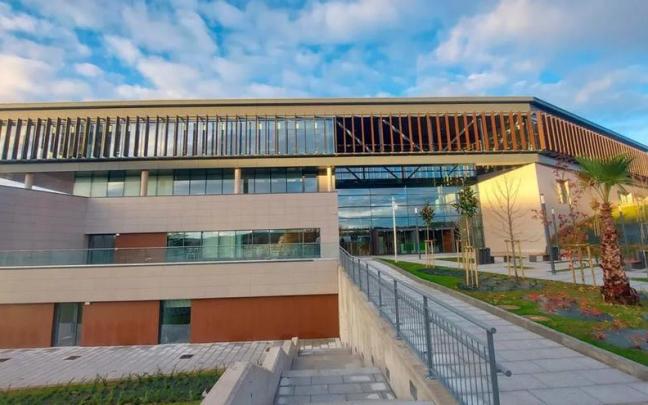 Edificio del bloque técnico del aeropuerto de Loiu
