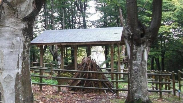 Área forestal de Goikomendi en Amurrio donde se explica el oficio antiguo de elaboración de carbón vegetal
