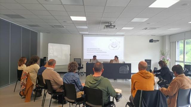 A lo largo de este curso se han llevado a cabo reuniones y entrevistas con los agentes implicados