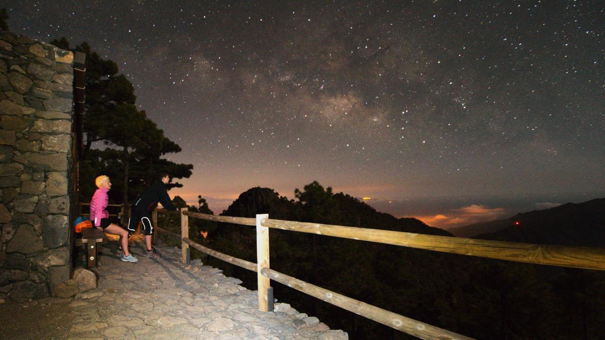 Las estrellas serán las protagonistas del encuentro del viernes en Idotorbe.