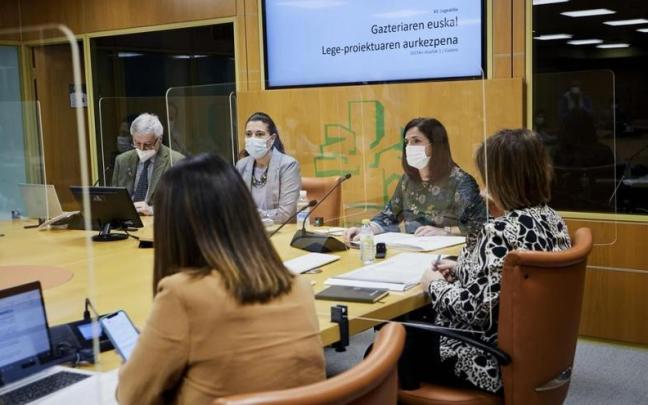 Artolazabal destaca que la nueva Ley de Juventud consolidará la perspectiva juvenil en las políticas públicas vascas