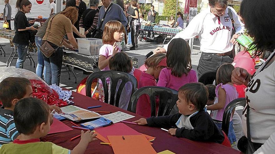 Taller infantil en Vitoria de la plataforma Pobrezia Zero por el día mundial de la Pobreza.