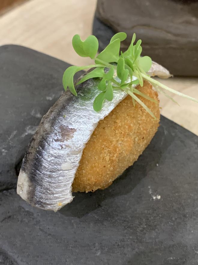 De mejillón en escabeche con antxoa en vinagre, del Galerna.