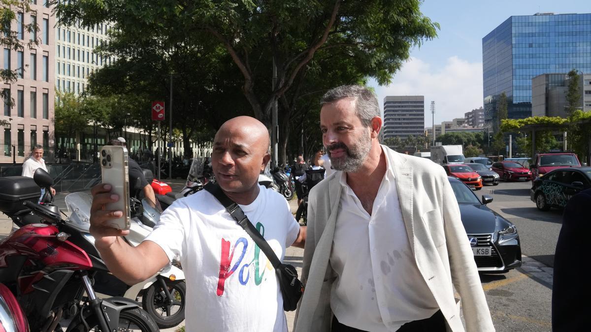 El expresidente del FC Barcelona Sandro Rosell sale de declarar como investigado ante la instructora del 'caso Negreira'.