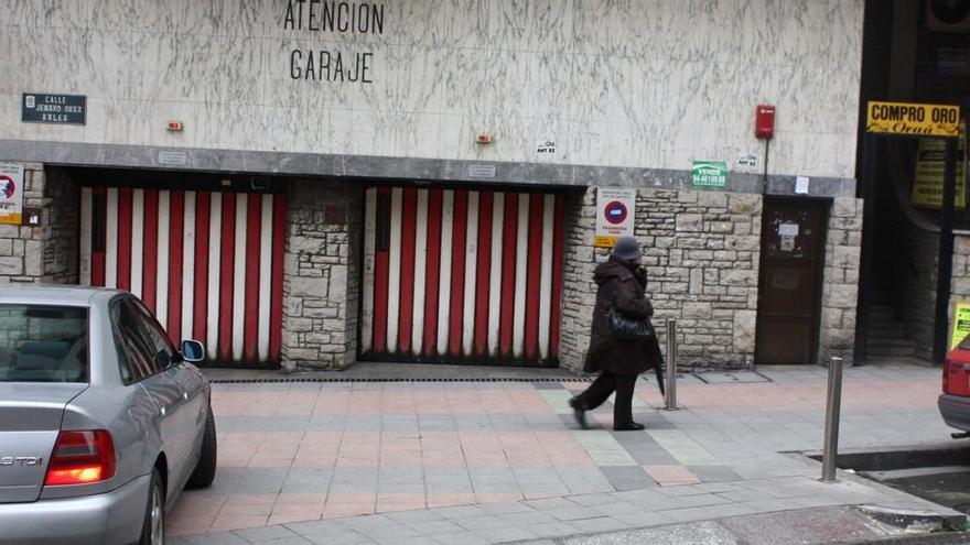 Entrada a un garaje.