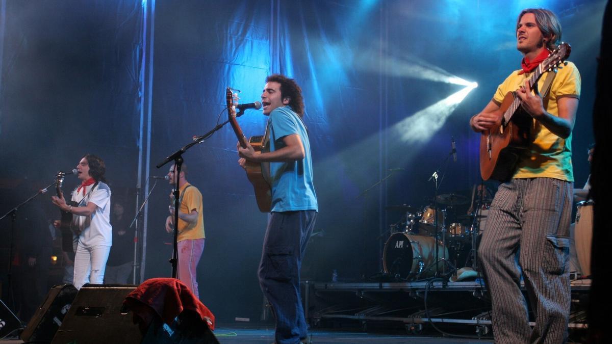 Concierto del grupo "Los Delinqüentes", Iruñea (2005).