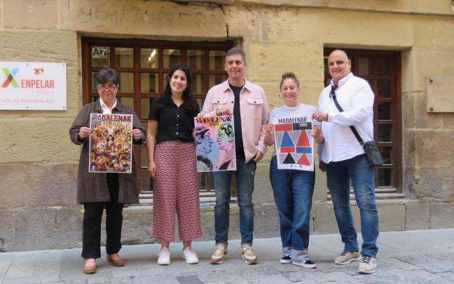 El jurado con el cartel ganador