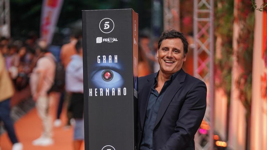 Ion Aramendi pasó a presentar espacios estrella de Mediaset, como 'Gran Hermano'.