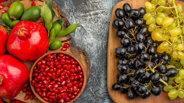 Uvas y frutos rojos son alimentos procinéticos y ayudan la motilidad gastrointestinal.