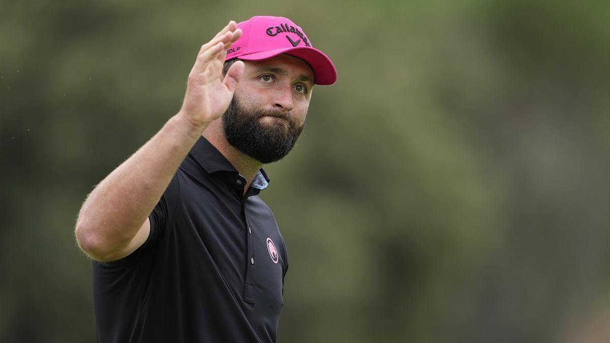 Jon Rahm tocado tras su papel en el Masters de Augusta.