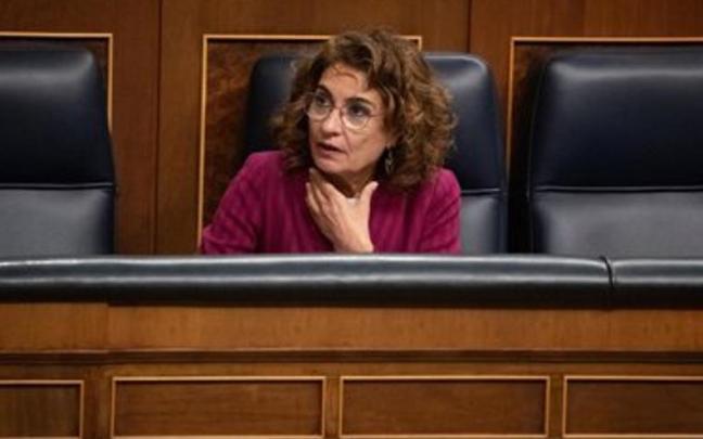 La vicepresidenta del Gobierno español y ministra de Hacienda María Jesús Montero