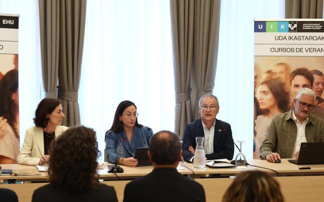 Presentación en Donostia de los Cursos de Verano de la EHU