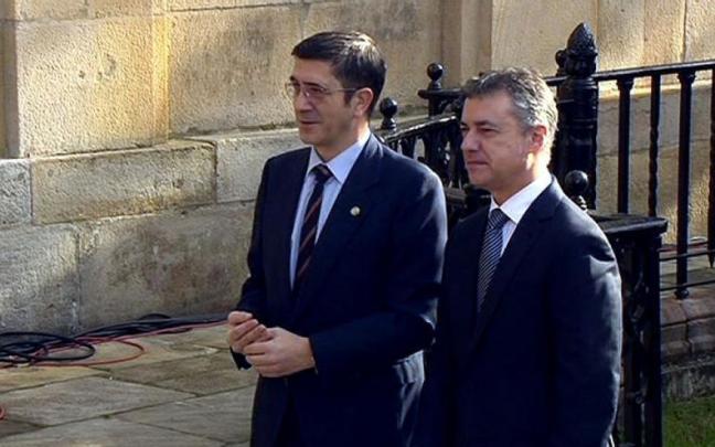 El socialista Patxi López, con Iñigo Urkullu / Efe El socialista Patxi López, con Iñigo Urkullu