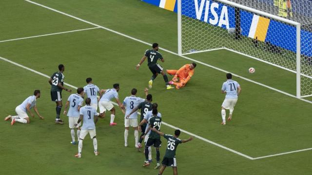 Los saudíes disfrutan al debutar: ganaron a Argentina en Catar y casi repiten con Uruguay.