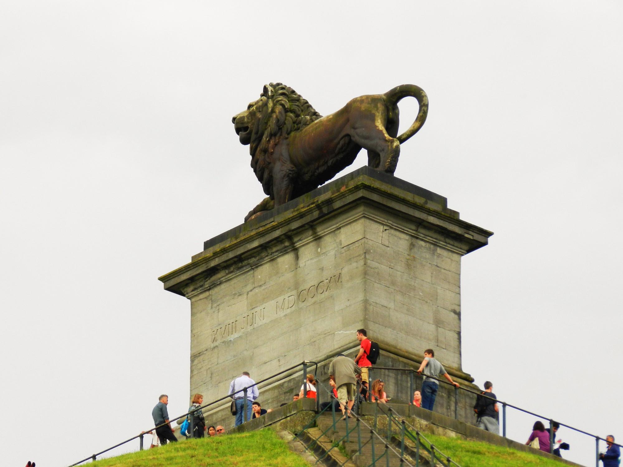 El León de la Libertad, en lo alto de la colina de Waterloo.
