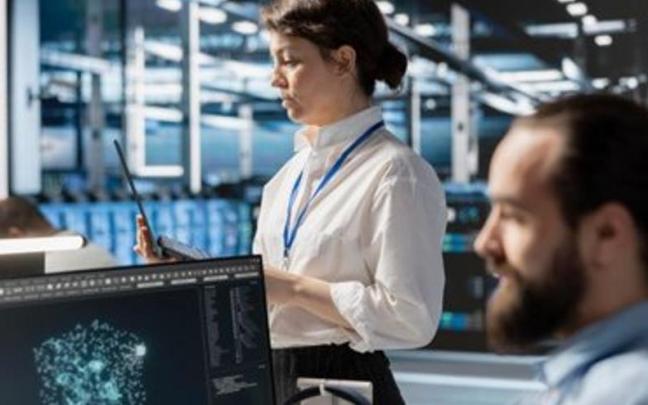 La IA impulsa la demanda de ingenieros de datos y programadores