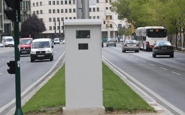 Radar de la avenida del Ejército de Pamplona. Radar de la avenida del Ejército de Pamplona.