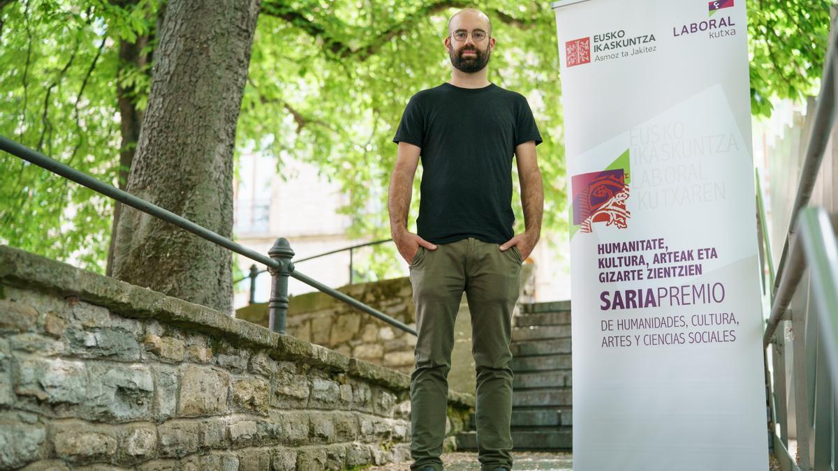 Beñat destaca el apoyo social con el que cuentan idiomas como el euskera y el maorí.