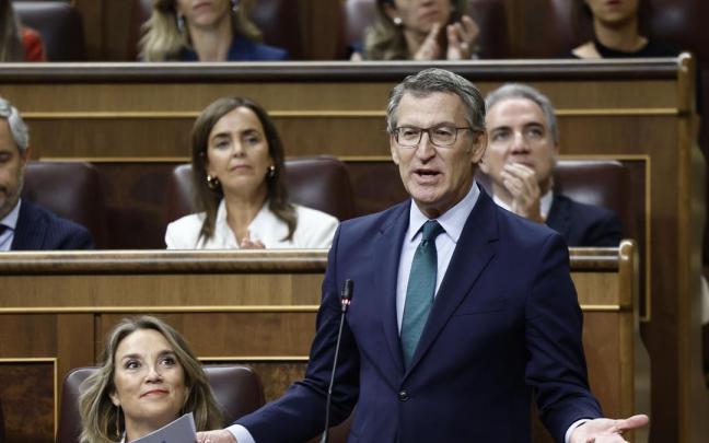 El líder del PP, Alberto Núñez Feijóo, durante su intervención en su primer cara a cara con pedro Sánchez tras el arranque del curso político. / EFE El líder del PP, Alberto Núñez Feijóo, durante su intervención en su primer cara a cara con pedro Sánchez tras el arranque del curso político.