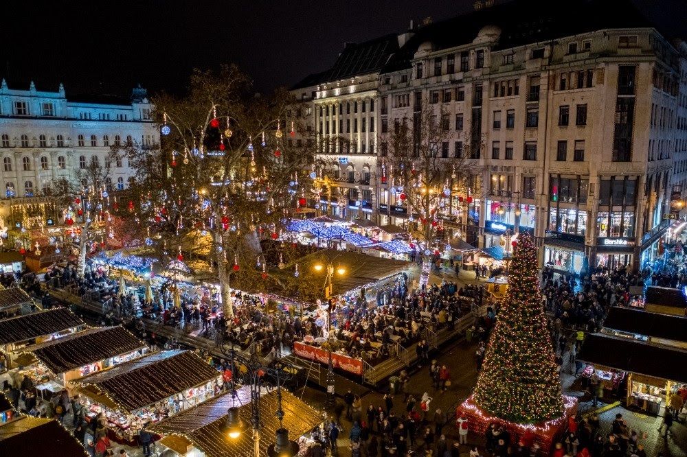 Mercado navideño de Budapest.