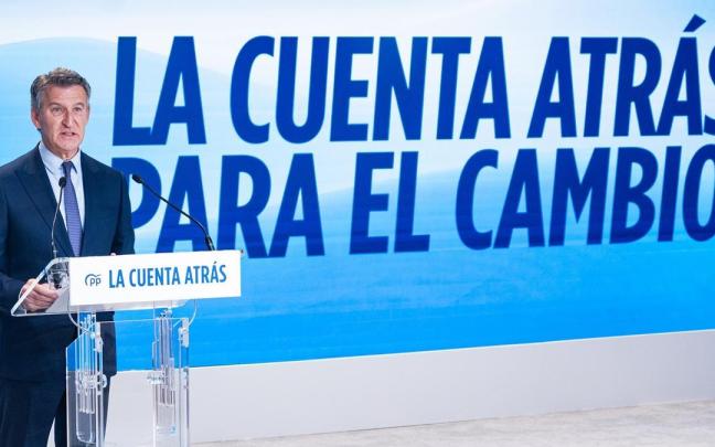 El líder del PP hace balance del curso político.