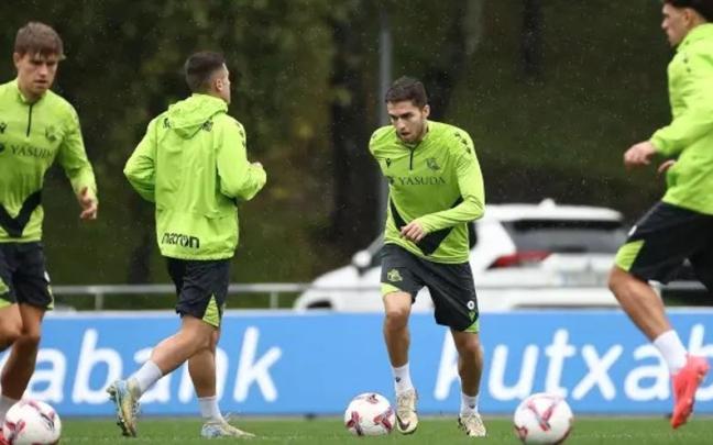 Zakharyan, en el entrenamiento de Zubieta. / REAL SOCIEDAD