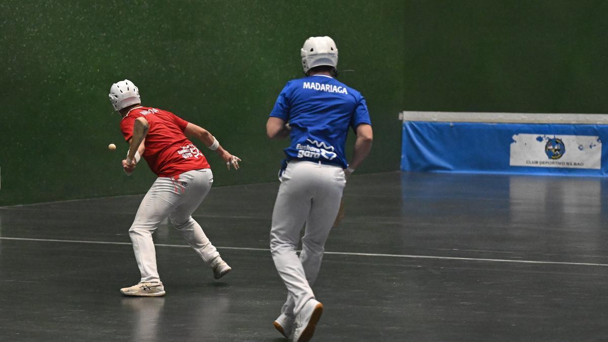 En imágenes: la nueva empresa de pala Basquemotion echa a andar en el Deportivo con los encuentros Gaubeka-Gordon contra Fusto-Del Río y Madariaga-Ibai Pérez contra Maldonado-Oier Alkorta.