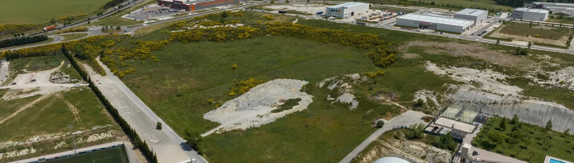 Parcela en la que se construirán las nuevas instalaciones de Tajonar. Foto: C.A. Osasuna