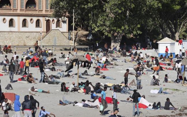 En imágenes: Vivas cree que quedan 6.000 migrantes ilegales en Ceuta y denuncia la "carencia de medios" en las cifras