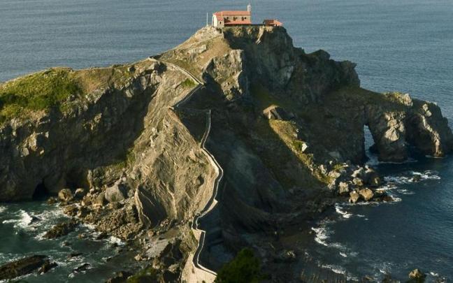 El itinerario no solo se limita a la ascensión a la ermita.